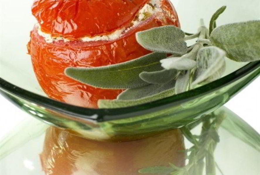 Яичница в помидоре