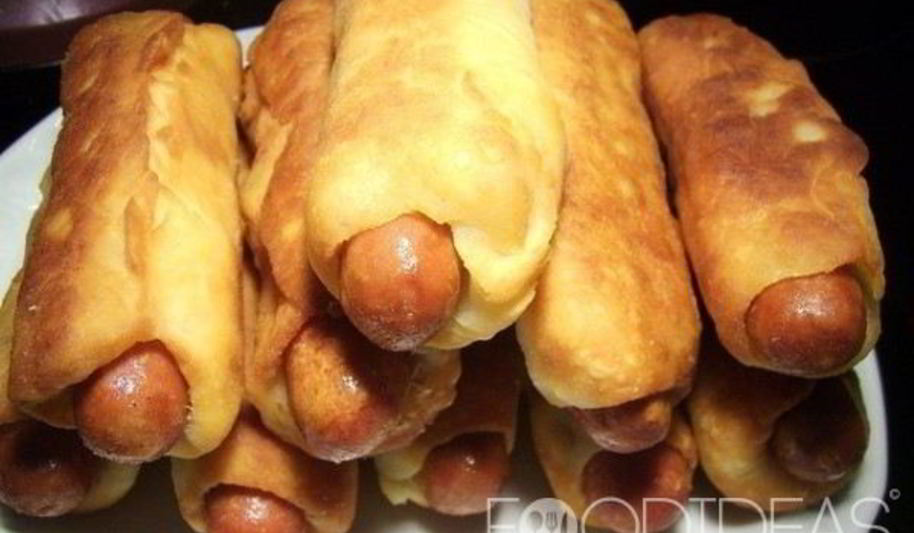 Рецепт жареных сосисок в тесте