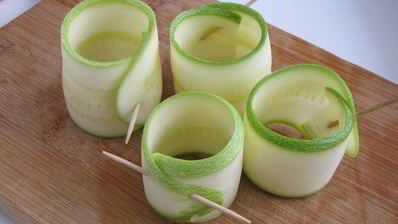 рулетики из цукини с жульеном