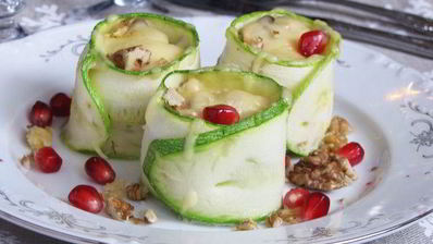рулетики из цукини с жульеном