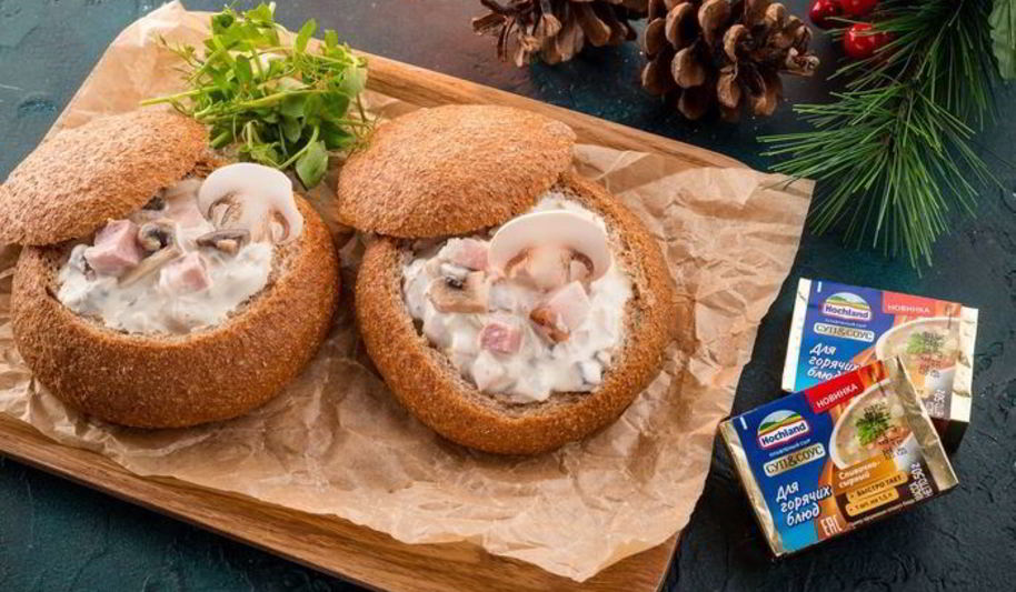 Рецепт сытного мясного жульена в булочке